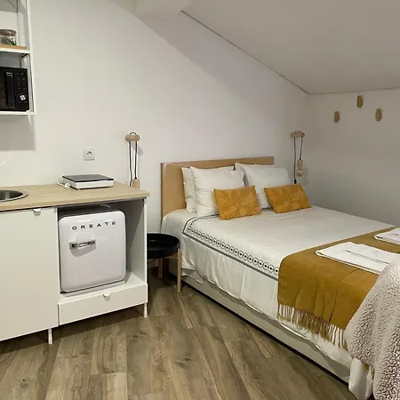Apartment On The Rocks